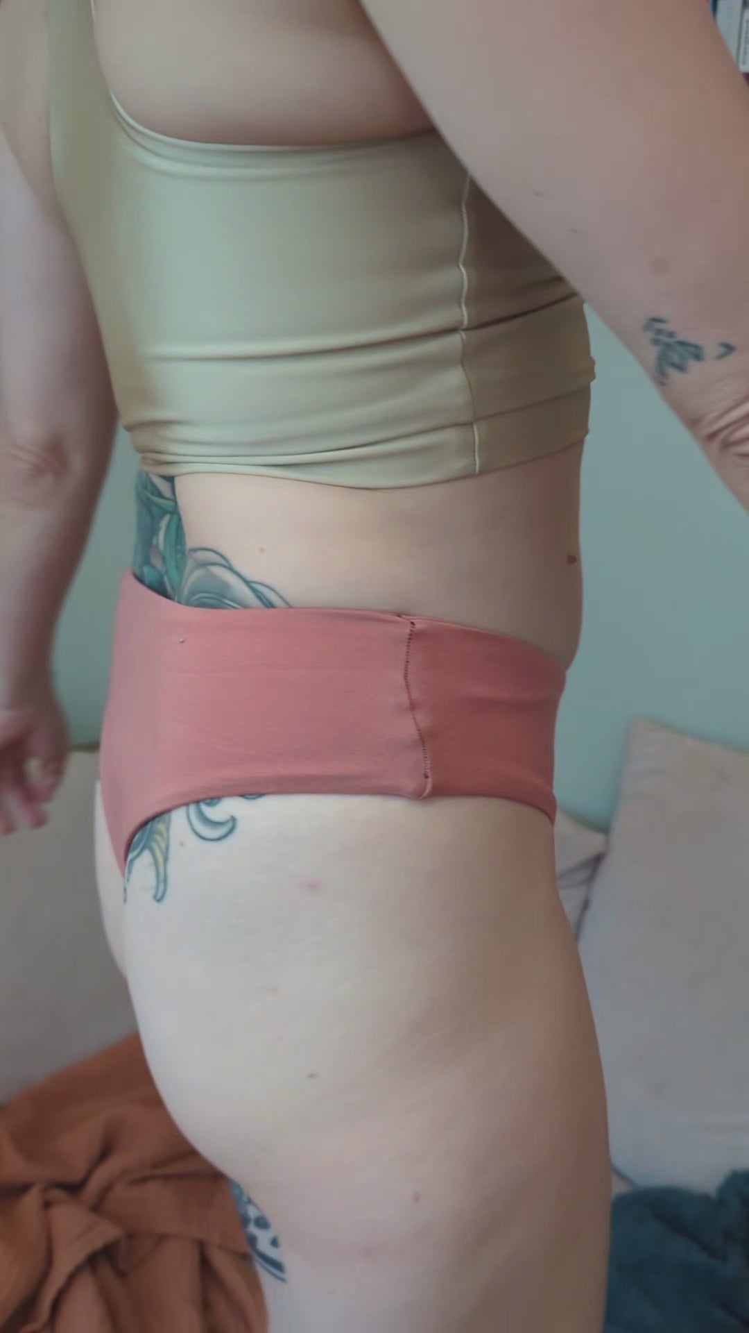 Bamboo Lounge Thong - Shrimp